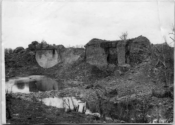 1917.03.21, Château, Ruines