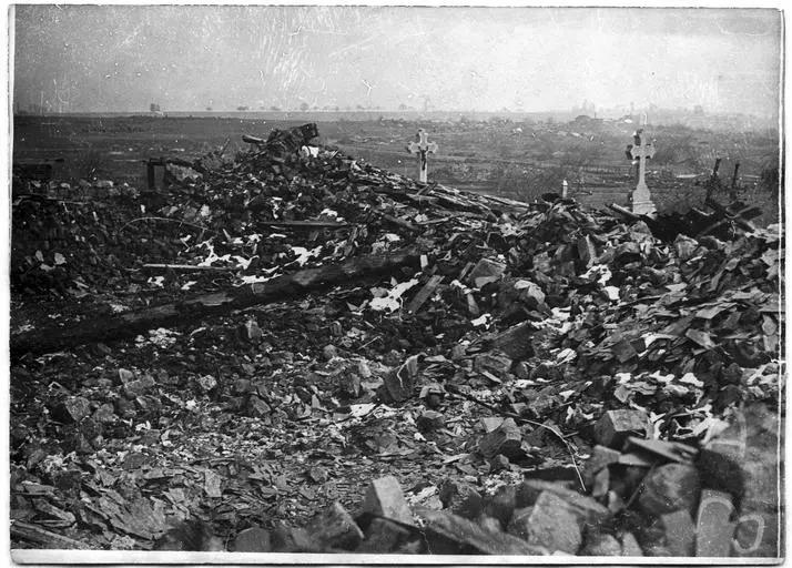 1917.04.03, Eglise, Ruines