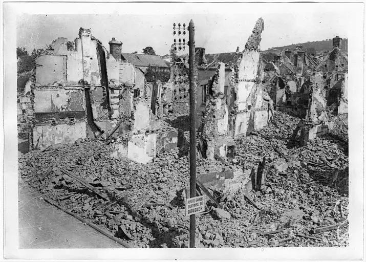 Ruines au centre de la ville