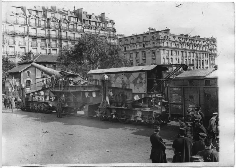 Champs-de-Mars, pièce allemande de 280