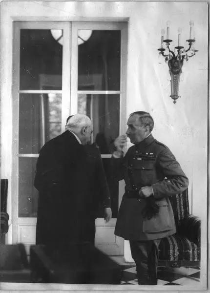 1919, Hôtel le Trianon Palace, Traité de Paix. La conférence