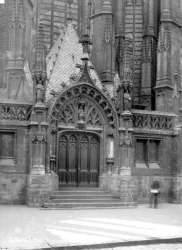 1892, Eglise Saint-Maurice, Porte de la sacristie