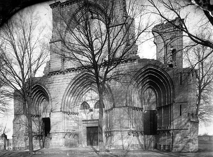 Eglise, Façade ouest