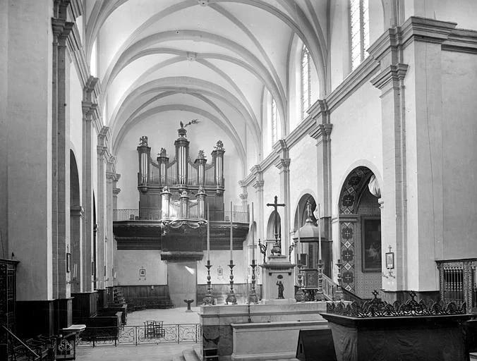 1884, Cathédrale Saint-Antonin, Vue intérieure de la nef, vers l'ouest