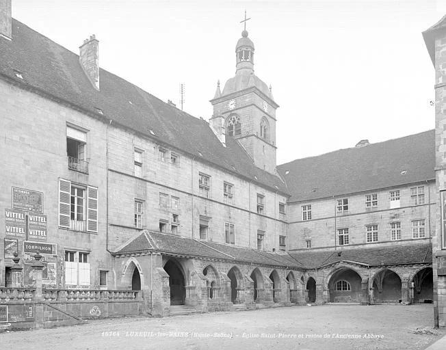 1911 (avant), Eglise Saint-Pierre ; Abbaye Saint-Colomban (ancienne), Clocher et cloître