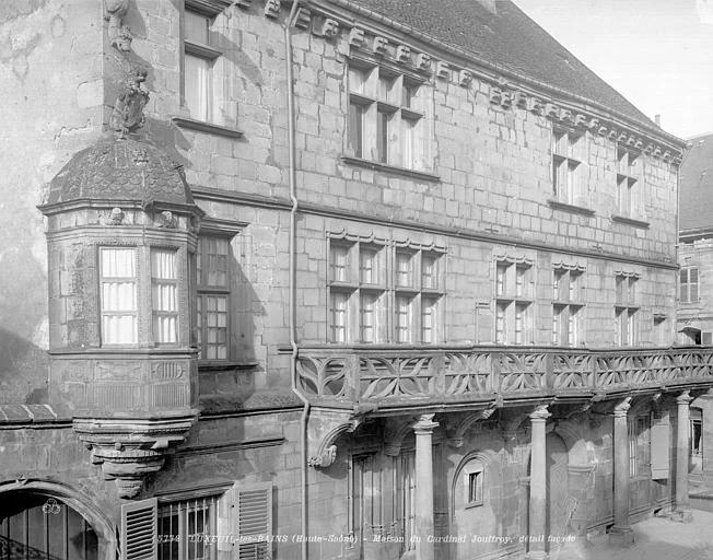 1911 (avant), Maison dite du Cardinal Jouffroy, Façade avec échauguette