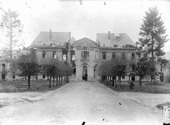 Abbaye (ancienne), Bâtiment central