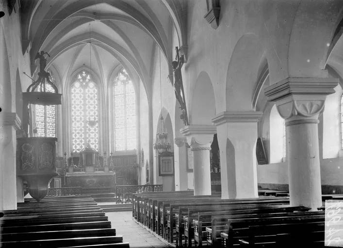 1914 (avant), Eglise d'Adompt, Nef, vue de l'entrée