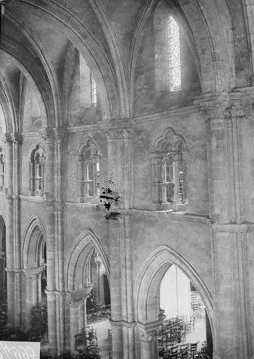 1914 (avant), Eglise Saint-Maurice, Triforium et voûtes