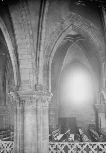 1914 (avant), Eglise Saint-Maurice, Chapiteaux