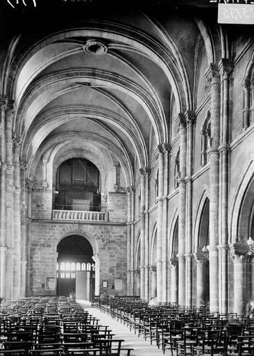 1914 (avant), Eglise Saint-Maurice, Nef, vue du choeur