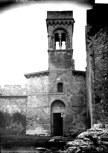 Façade et clocher de la chapelle Saint-Louis