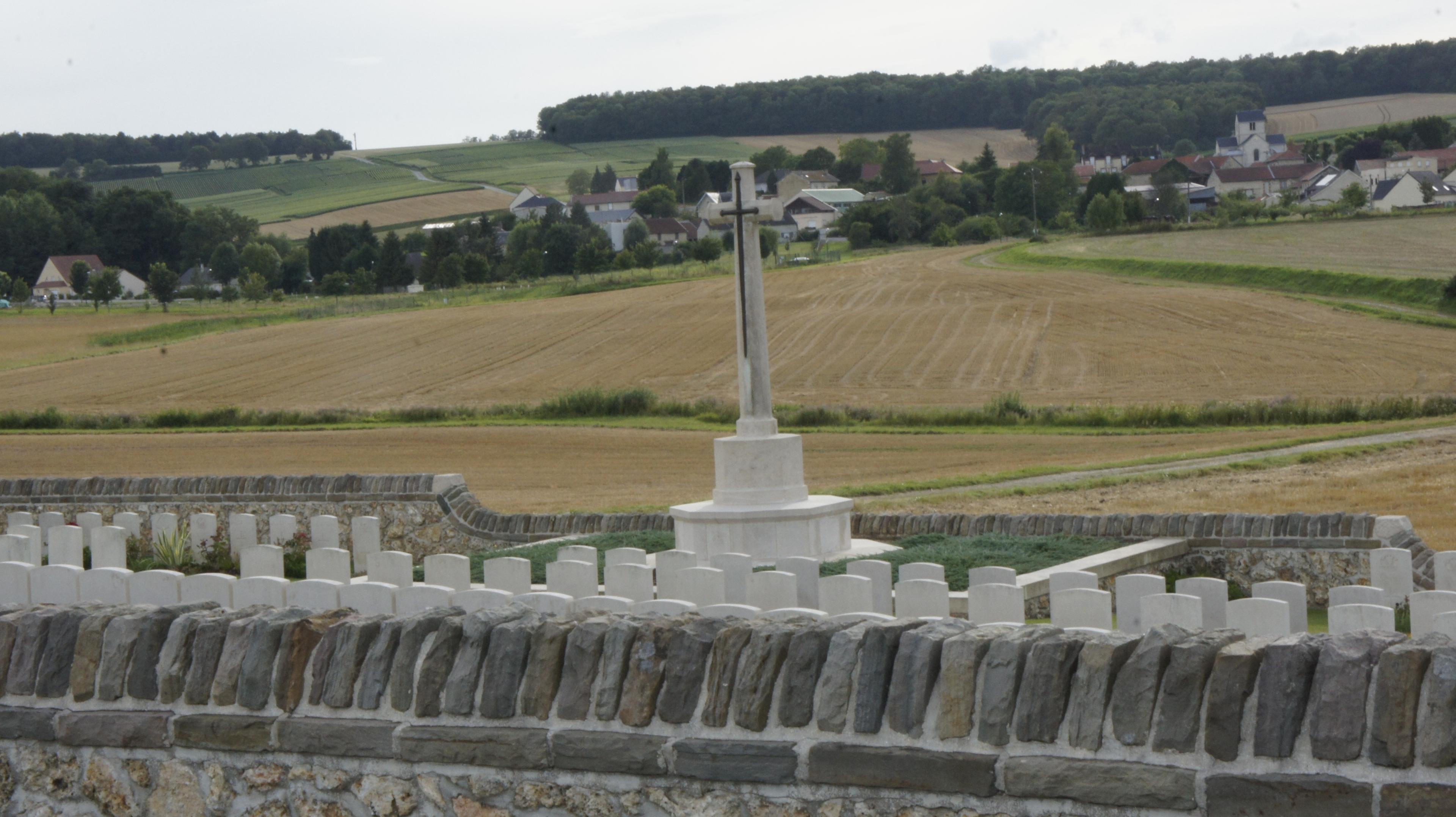 Bouilly British cemetery 937