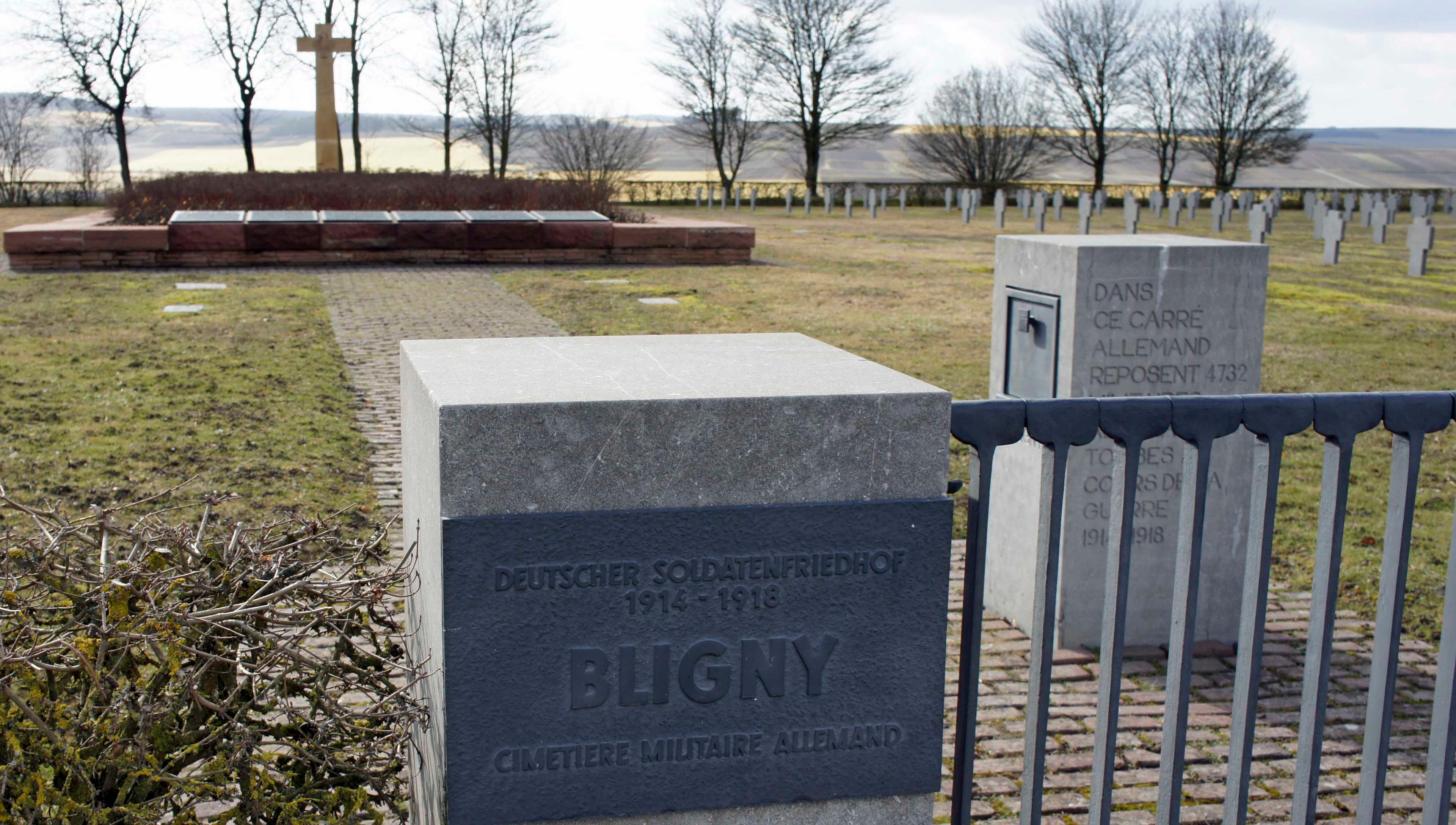 Bligny cimetière allemand entrée