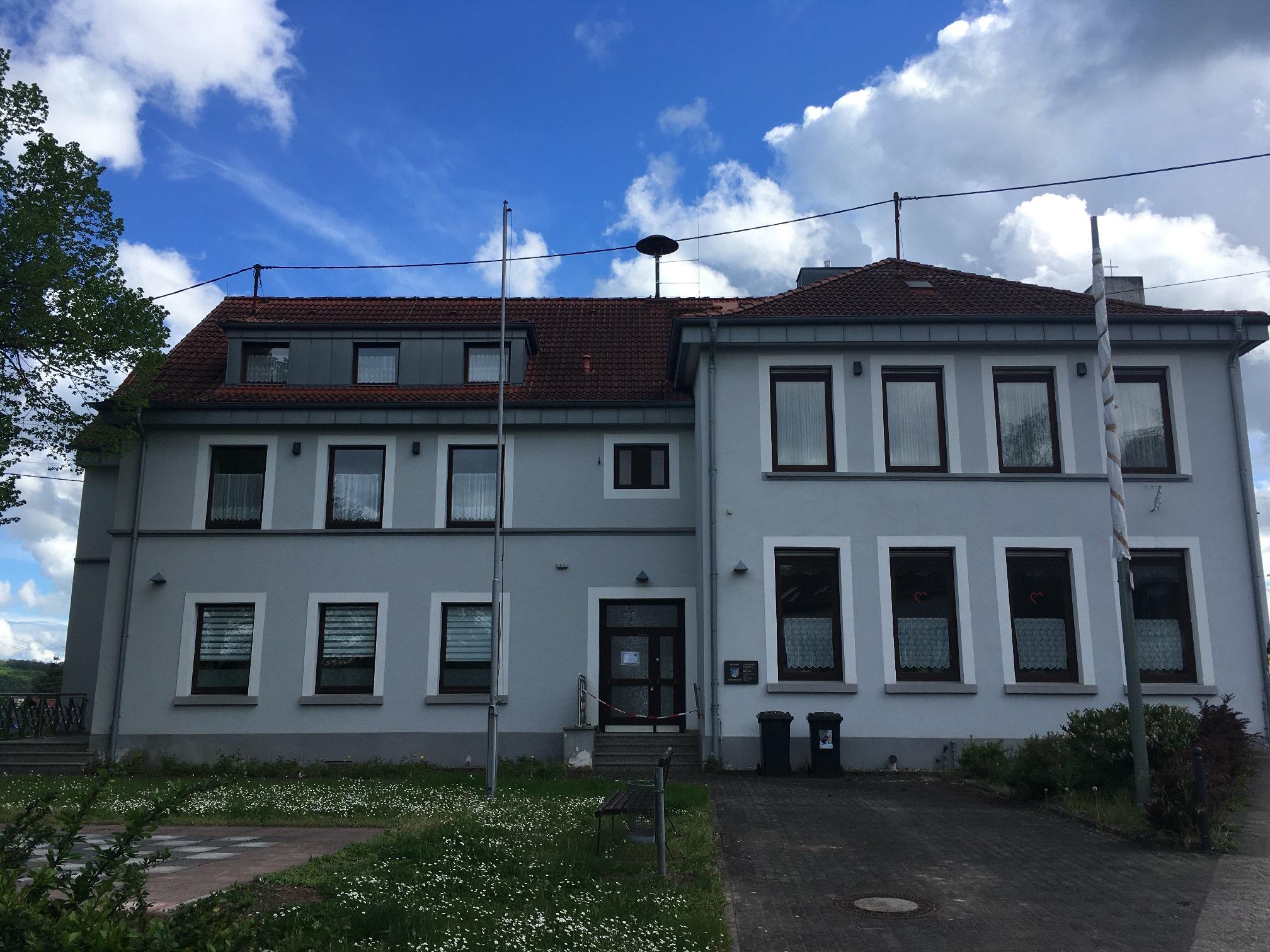 Alte Schule Emmersweiler (Mai 2020)