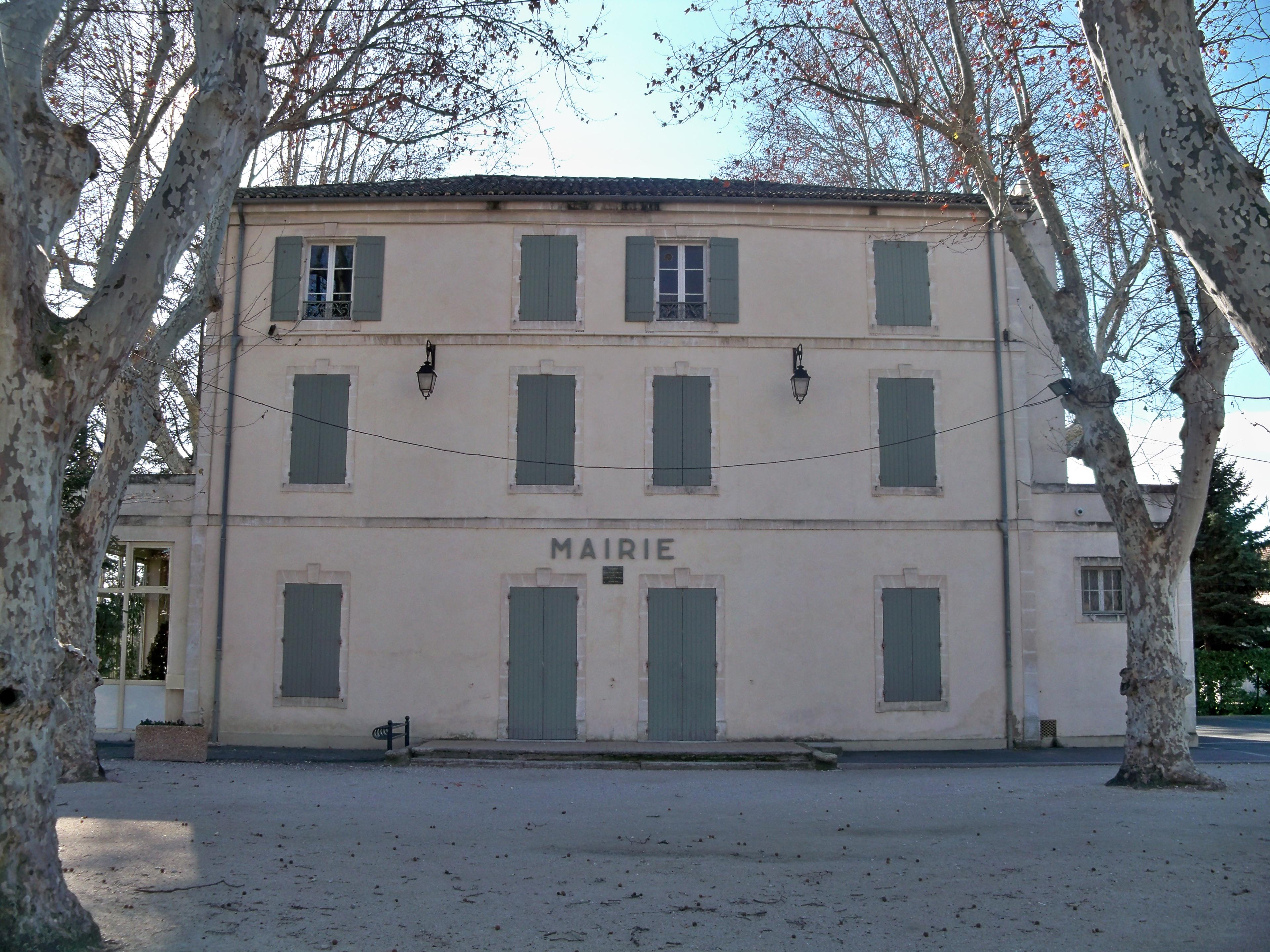 Cabannes - Mairie 1