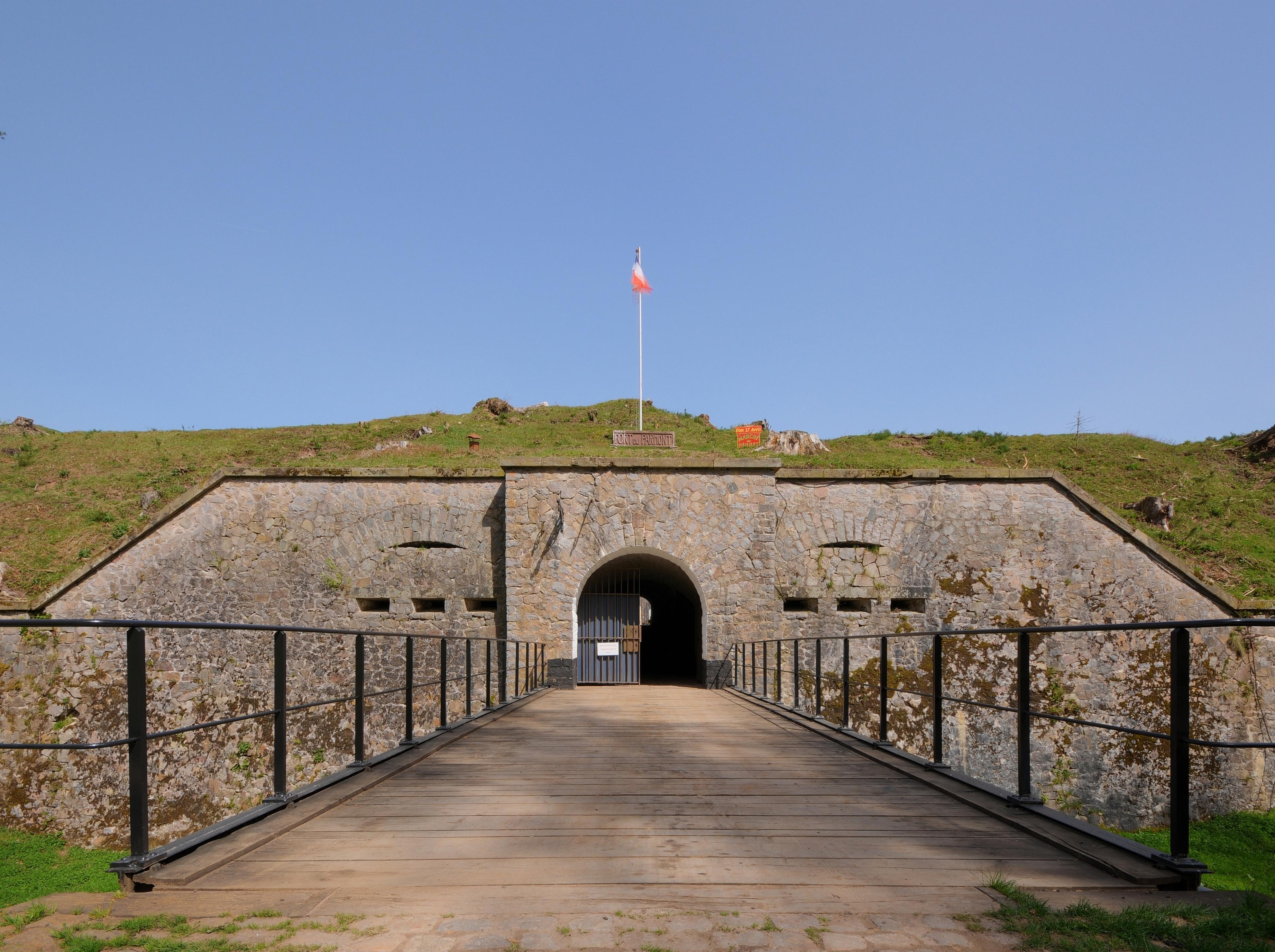 -33-45-fort-parmont