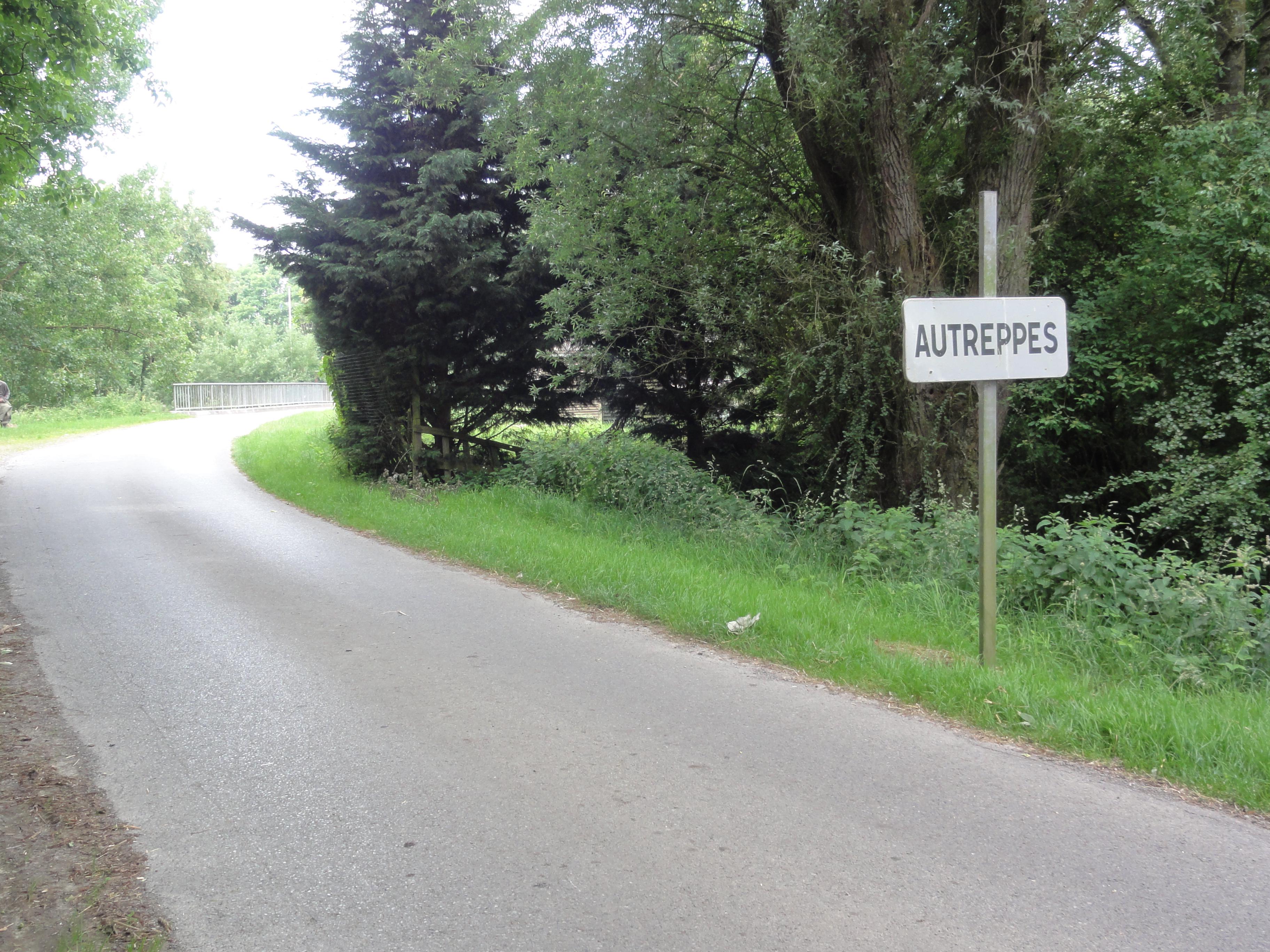 Autreppes (Aisne) city limit sign