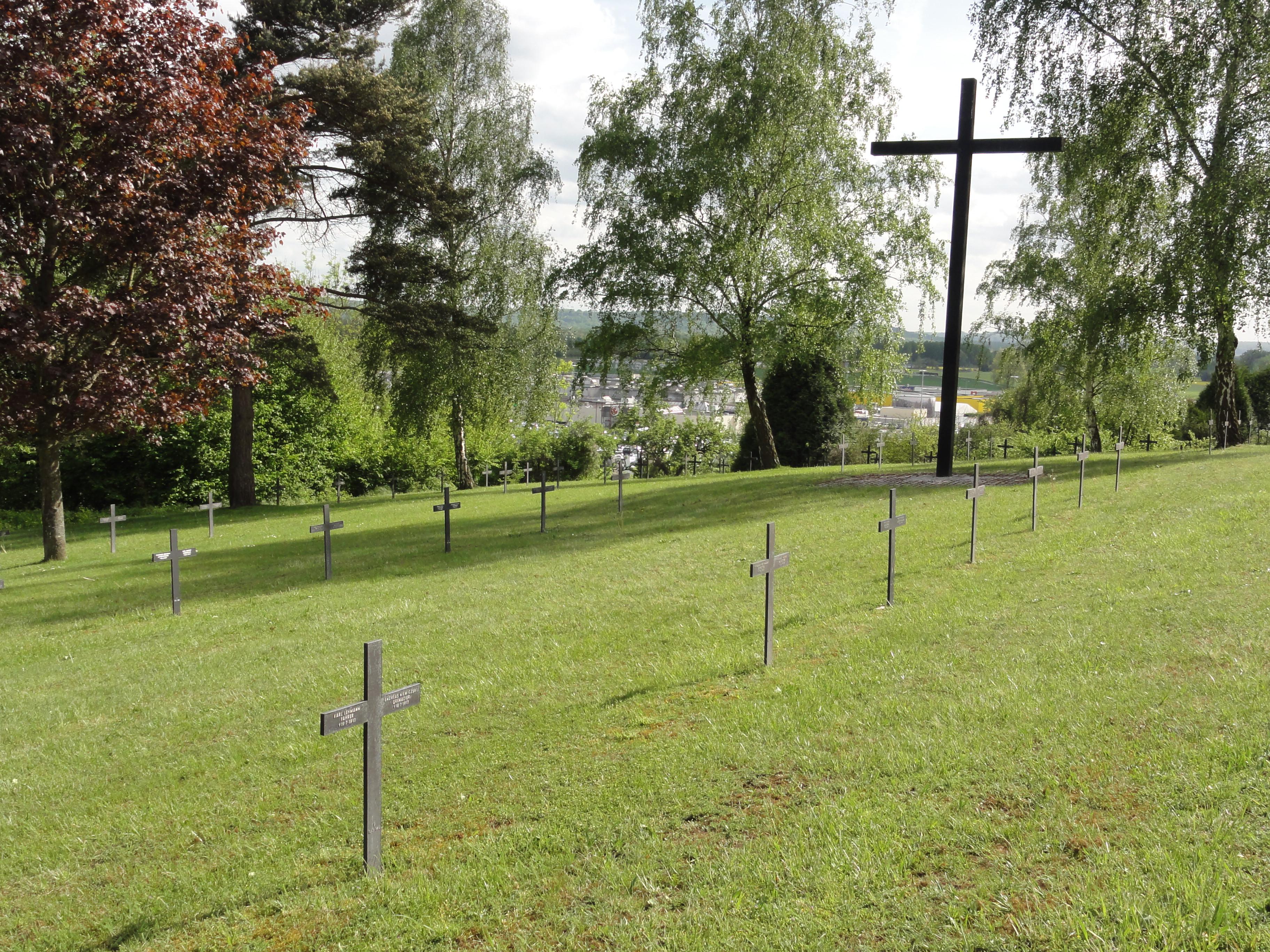 Deutscher Soldatenfriedhof Laon Bousson 07